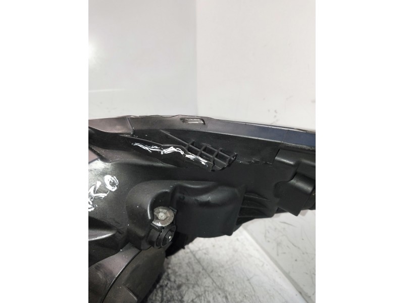 Recambio de faro derecho para ford transit custom kombi referencia OEM IAM BK3113W029B  