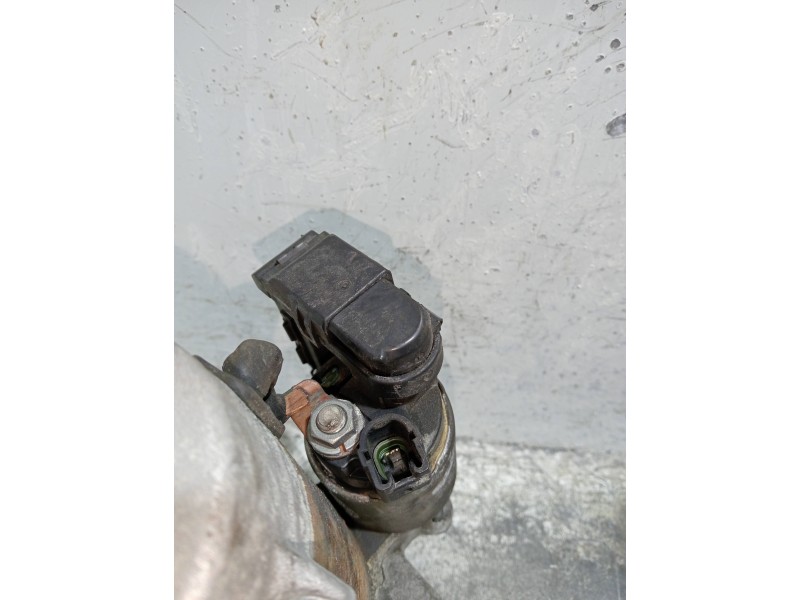 Recambio de motor arranque para toyota auris active referencia OEM IAM 281000R010  