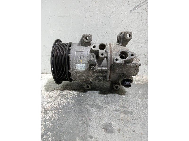 Recambio de compresor aire acondicionado para toyota auris active referencia OEM IAM 4472601258  