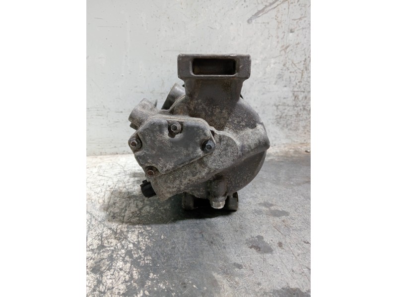 Recambio de compresor aire acondicionado para toyota auris active referencia OEM IAM 4472601258  