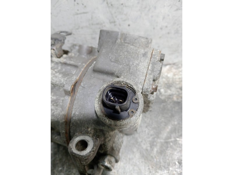 Recambio de compresor aire acondicionado para toyota auris active referencia OEM IAM 4472601258  