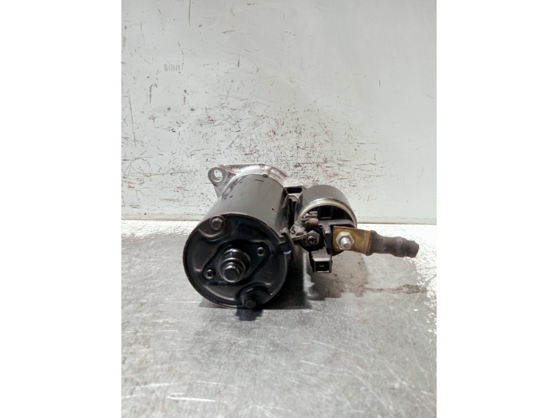 Recambio de motor arranque para volkswagen golf iv berlina (1j1) referencia OEM IAM 02A911024D 0001125042 