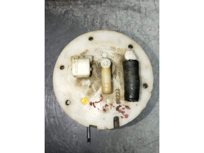 Recambio de bomba combustible para peugeot 205 berlina 1.1 referencia OEM IAM 0580305007  
