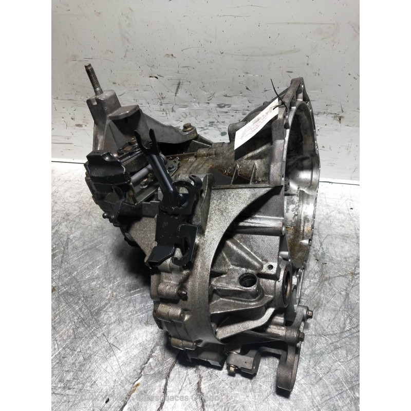 Recambio de caja cambios para ford focus turnier (cak) 1.8 tdci turbodiesel cat referencia OEM IAM 2S4R7002PB  