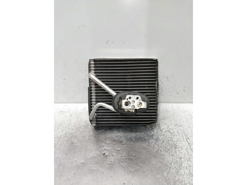 Recambio de evaporador aire acondicionado para volkswagen caddy furgón/kombi maxi kombi bmt referencia OEM IAM 1K0820679 F666902