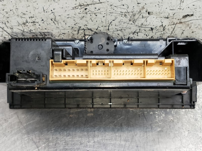 Recambio de mando calefaccion / aire acondicionado para audi a3 (8l) 1.9 tdi ambiente referencia OEM IAM 8L082043H  