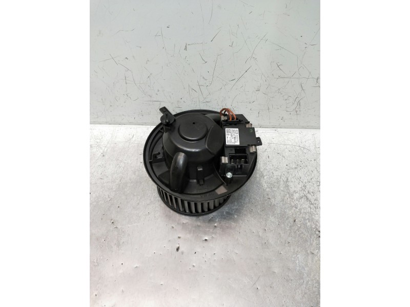 Recambio de motor calefaccion para volkswagen caddy furgón/kombi maxi kombi bmt referencia OEM IAM F011500081 3C907521G F998922Q