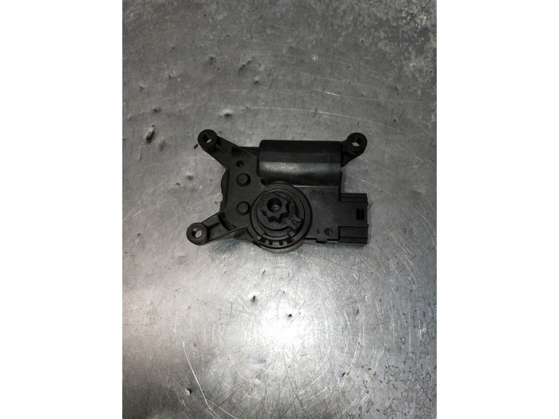 Recambio de motor apertura trampillas climatizador para volkswagen caddy furgón/kombi maxi kombi bmt referencia OEM IAM 5Q090751