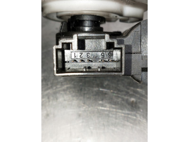 Recambio de motor apertura trampillas climatizador para volkswagen caddy furgón/kombi maxi kombi bmt referencia OEM IAM 5Q090751