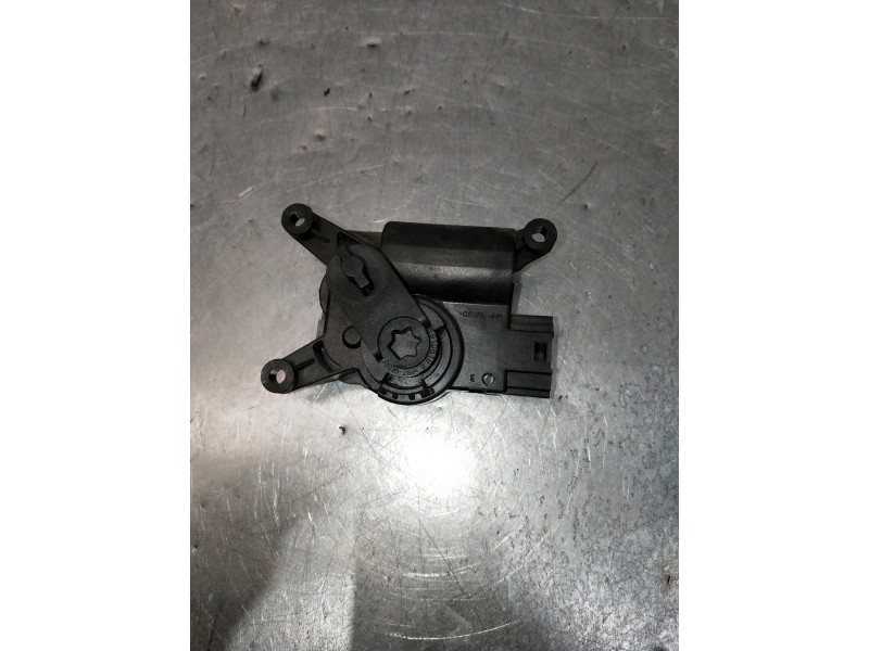 Recambio de motor apertura trampillas climatizador para volkswagen caddy furgón/kombi maxi kombi bmt referencia OEM IAM 1K090751
