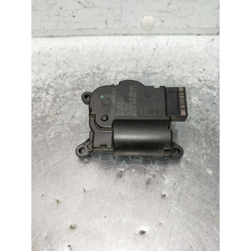 Recambio de motor apertura trampillas climatizador para volkswagen caddy furgón/kombi maxi kombi bmt referencia OEM IAM 1K090751