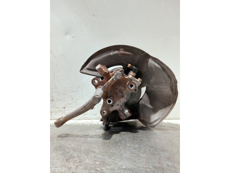 Recambio de mangueta delantera izquierda para mercedes clase e (w124) coupe/cabrio referencia OEM IAM   