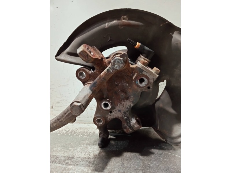 Recambio de mangueta delantera izquierda para mercedes clase e (w124) coupe/cabrio referencia OEM IAM   