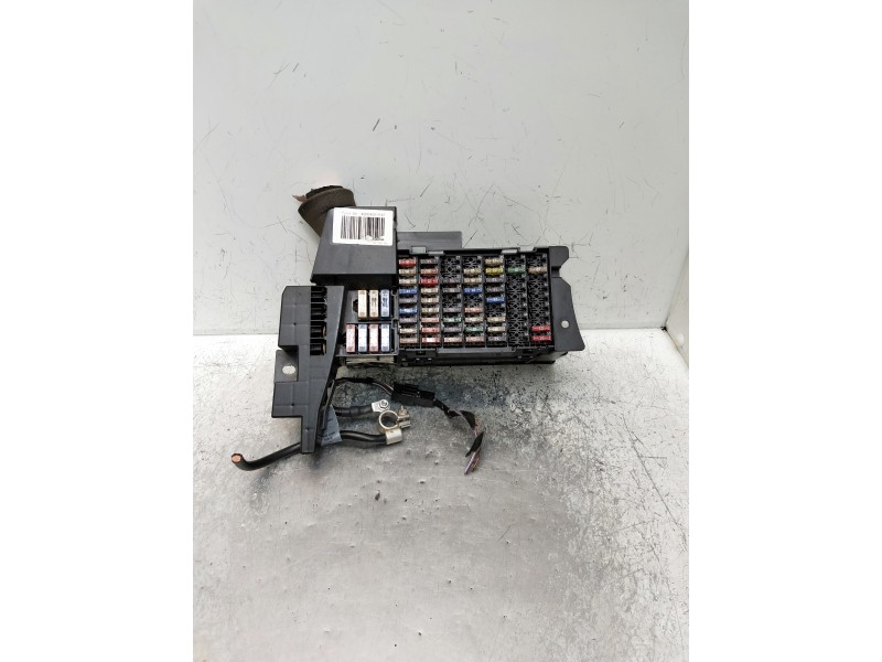 Recambio de caja reles / fusibles para mercedes clase b (w245) referencia OEM IAM 1695451740  