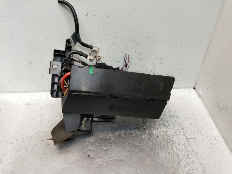 Recambio de caja reles / fusibles para mercedes clase b (w245) referencia OEM IAM 1695451740  