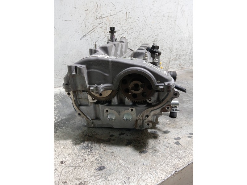 Recambio de culata para toyota auris active referencia OEM IAM 1AD  