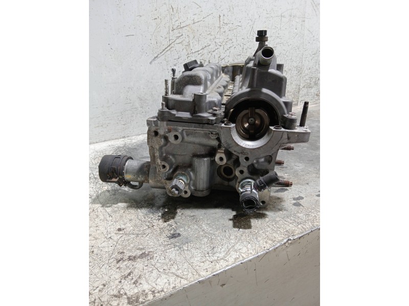 Recambio de culata para toyota auris active referencia OEM IAM 1AD  