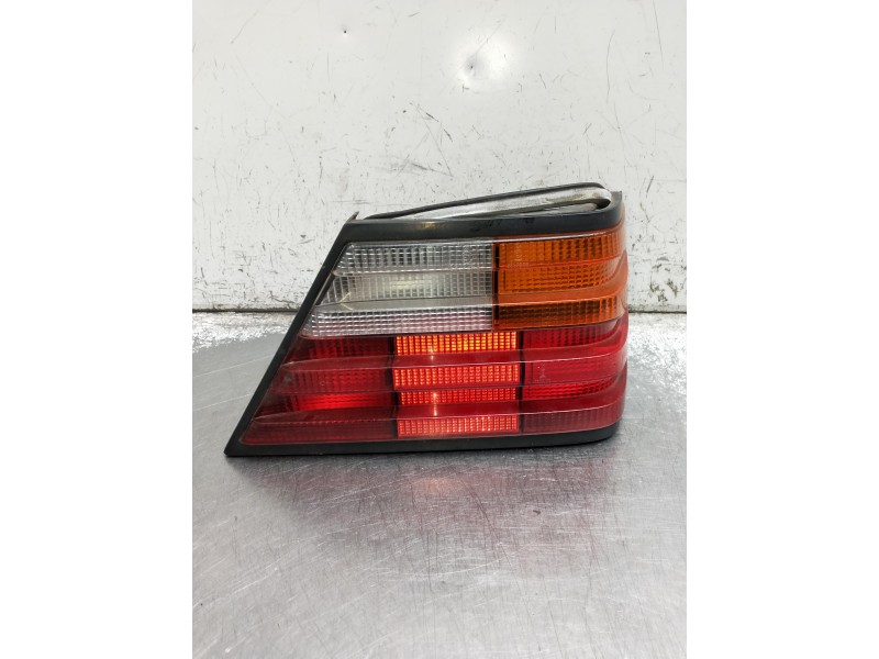 Recambio de piloto trasero derecho para mercedes clase e (w124) coupe/cabrio referencia OEM IAM   