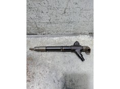 Recambio de inyector para toyota auris active referencia OEM IAM 2367026070 DENSO 