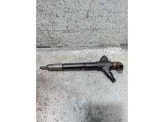 Recambio de inyector para toyota auris active referencia OEM IAM 2367026070  DENSO