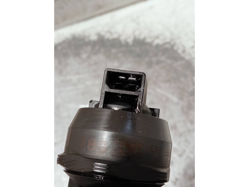 Recambio de inyector para volkswagen golf iv berlina (1j1) referencia OEM IAM 038130073AJ 0414720037 BOSCH
