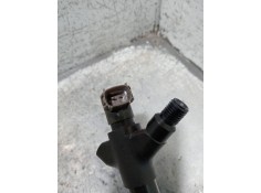 Recambio de inyector para toyota auris active referencia OEM IAM 2367026070  DENSO 2