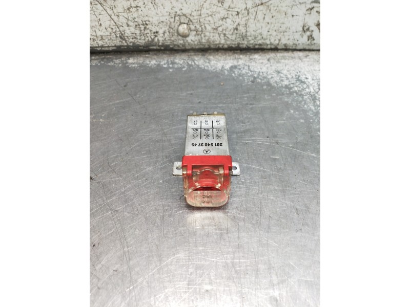 Recambio de caja reles / fusibles para mercedes clase e (w124) coupe/cabrio referencia OEM IAM 2015403745  