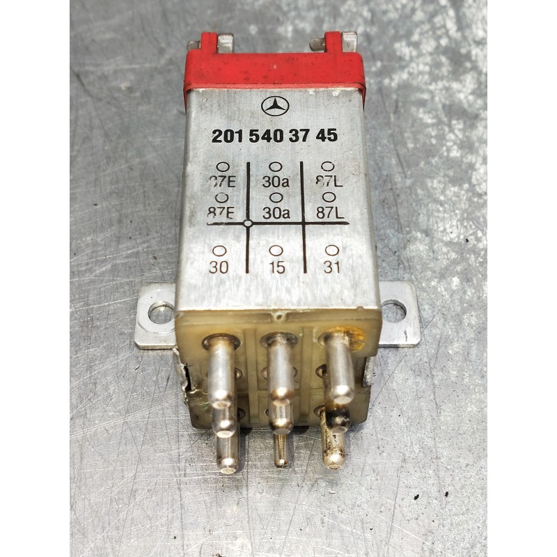 Recambio de caja reles / fusibles para mercedes clase e (w124) coupe/cabrio referencia OEM IAM 2015403745  