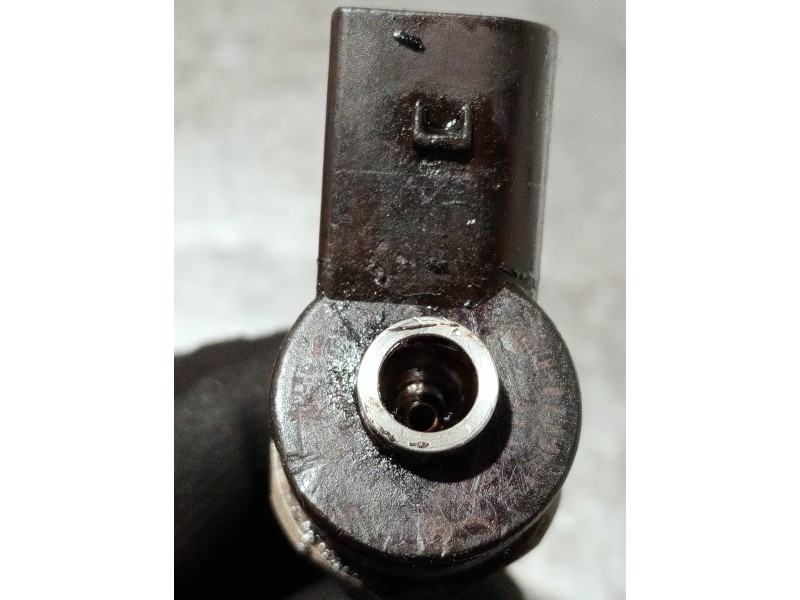 Recambio de inyector para mercedes clase b (w245) referencia OEM IAM A6480700787 BOSCH 