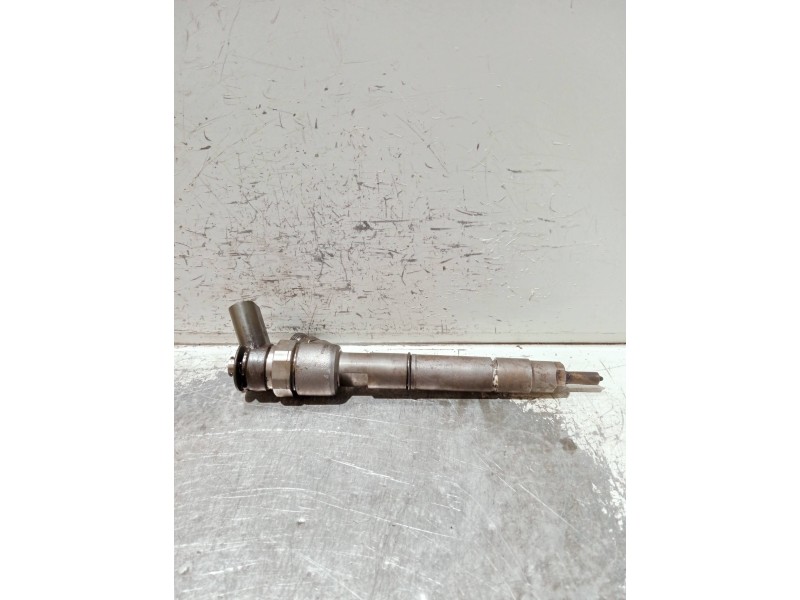 Recambio de inyector para mercedes clase b (w245) referencia OEM IAM A6480700787 BOSCH 