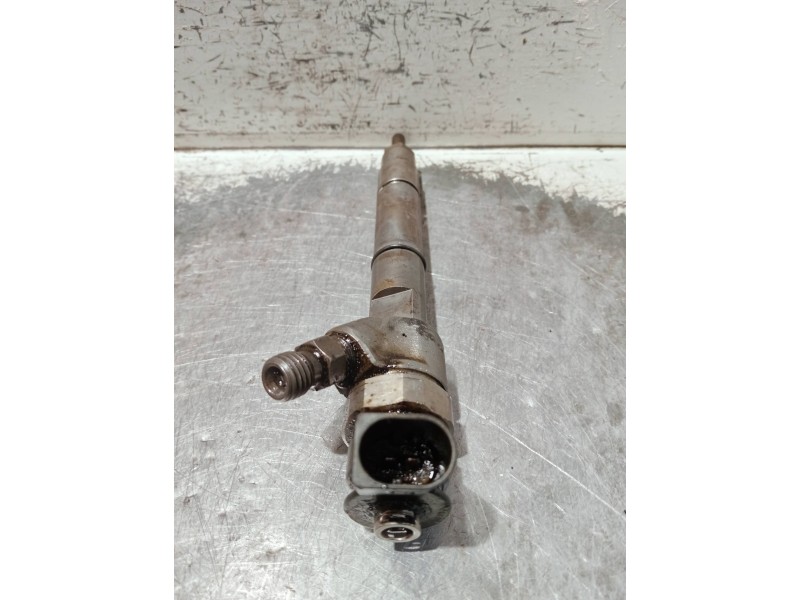 Recambio de inyector para mercedes clase b (w245) referencia OEM IAM A6480700787 BOSCH 
