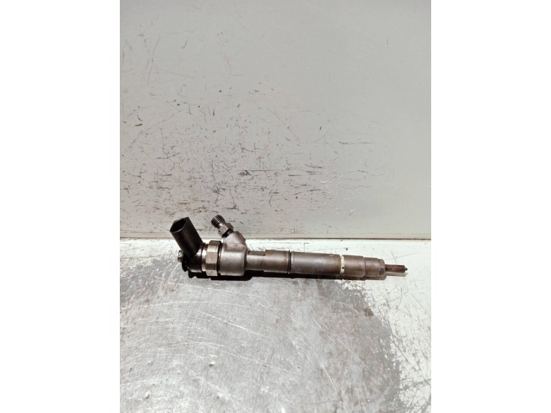 Recambio de inyector para mercedes clase b (w245) referencia OEM IAM A6480700787 BOSCH 