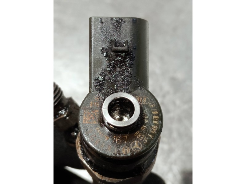 Recambio de inyector para mercedes clase b (w245) referencia OEM IAM A6480700787 BOSCH 