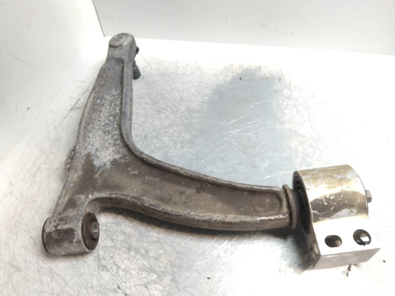 Recambio de brazo suspension inferior delantero izquierdo para opel vectra c berlina club referencia OEM IAM   
