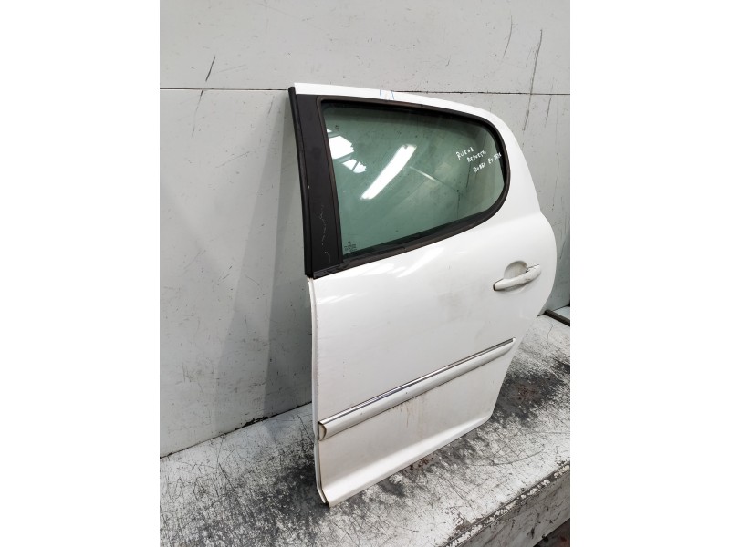Recambio de puerta trasera izquierda para peugeot 207 1.4 hdi referencia OEM IAM   5P
