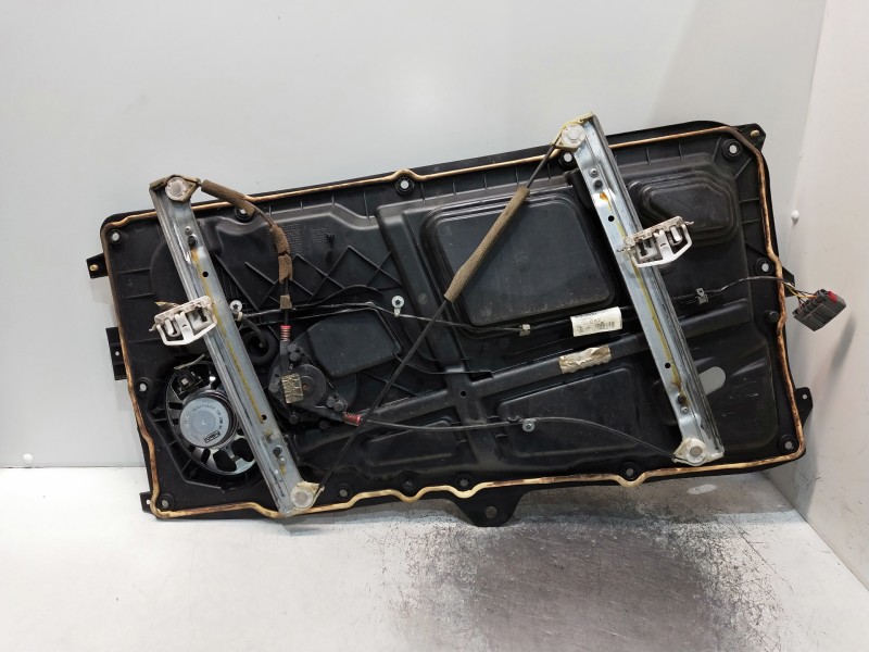 Recambio de elevalunas delantero derecho para ford fiesta (cbk) referencia OEM IAM 2S51B045H16A  3P