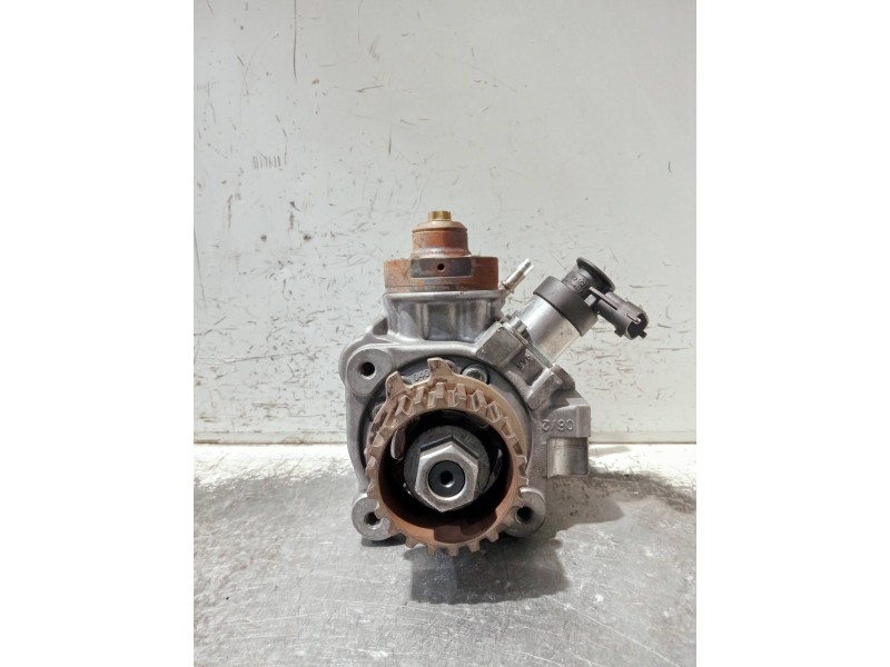 Recambio de bomba inyeccion para peugeot 207 1.4 hdi referencia OEM IAM 9688499680 0445010516 BOSCH