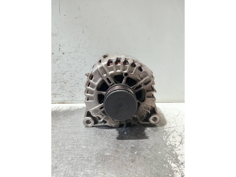 Recambio de alternador para peugeot 207 1.4 hdi referencia OEM IAM 1606859180 C636996R 