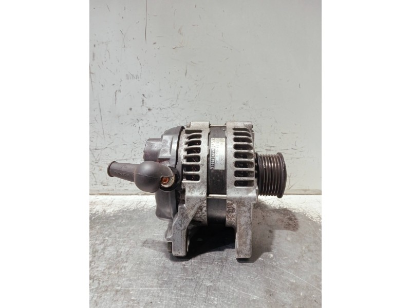 Recambio de alternador para suzuki grand vitara jb (jt) referencia OEM IAM 3140067J0 1042104660 