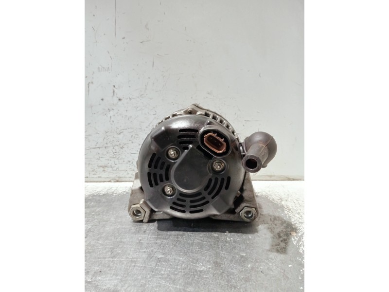 Recambio de alternador para suzuki grand vitara jb (jt) referencia OEM IAM 3140067J0 1042104660 
