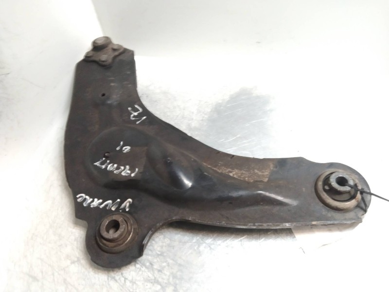 Recambio de brazo suspension inferior delantero izquierdo para opel vivaro combi 2.7t corto referencia OEM IAM   