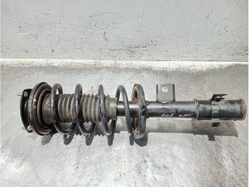 Recambio de amortiguador delantero derecho para suzuki grand vitara jb (jt) referencia OEM IAM 4160165J00  