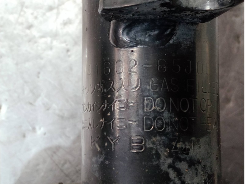 Recambio de amortiguador delantero izquierdo para suzuki grand vitara jb (jt) referencia OEM IAM 4160265J00  