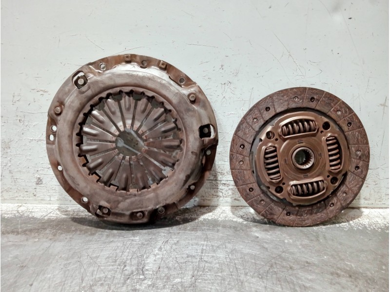 Recambio de kit embrague para suzuki grand vitara jb (jt) referencia OEM IAM ADK83131  