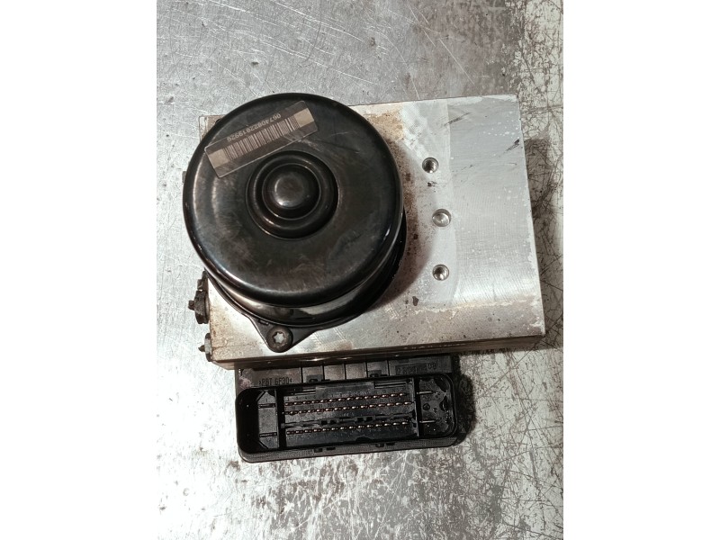 Recambio de abs para mercedes clase c (w203) berlina referencia OEM IAM A2095451432 0044315412 10092515243