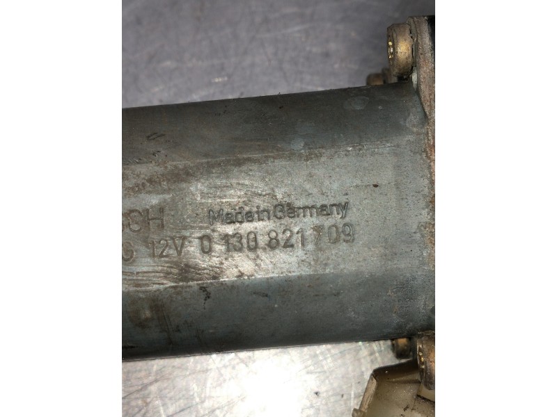 Recambio de elevalunas delantero derecho para mercedes clase c (w202) berlina referencia OEM IAM 0130821709  4P