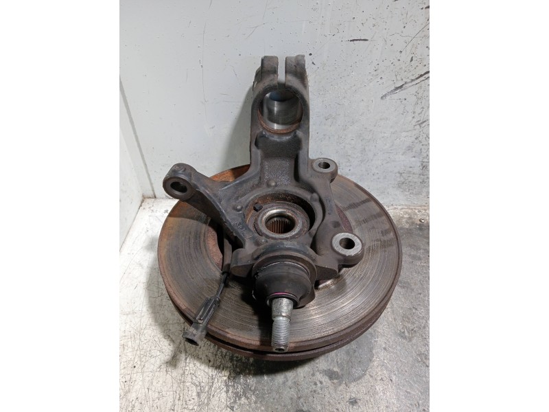 Recambio de mangueta delantera izquierda para ford transit custom kombi referencia OEM IAM   