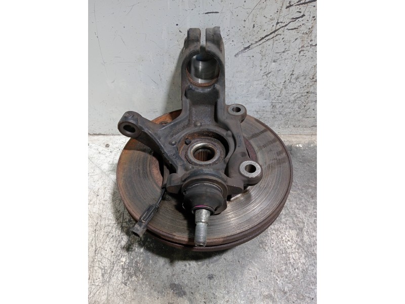 Recambio de mangueta delantera izquierda para ford transit custom kombi referencia OEM IAM   