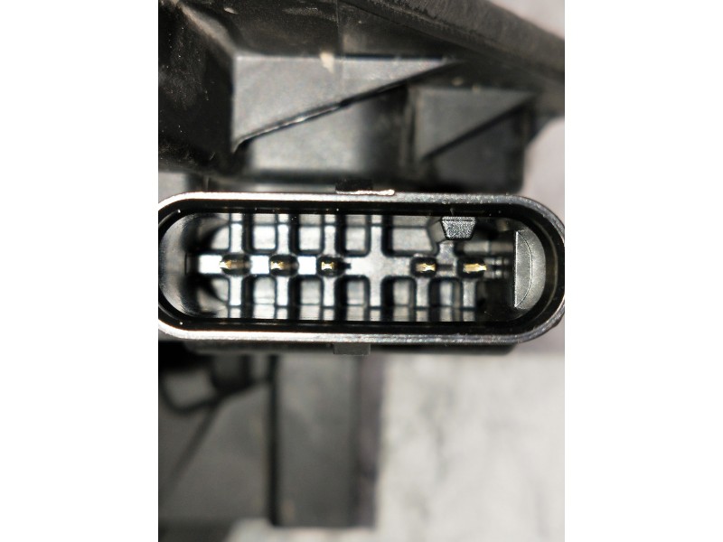 Recambio de motor cierre centralizado delantero izquierdo para bmw serie x1 (f48) referencia OEM IAM 744504113 18283810 5P