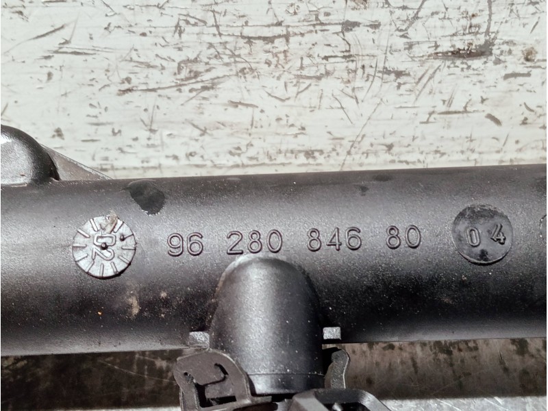 Recambio de rampa inyectora para peugeot 406 coupe (s1/s2) referencia OEM IAM 9628084680  